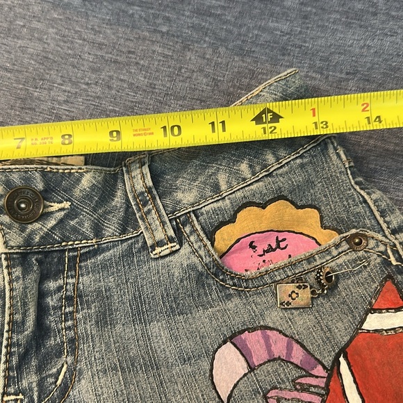 YMI Vintage hand painted Alice in wonderlands jeans - size 1 - Picture 11 of 12